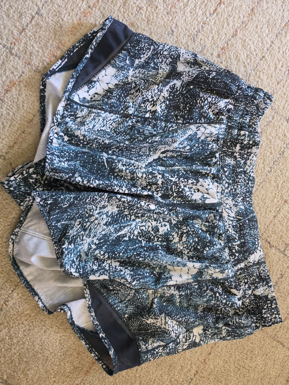 Lululemon Hotty Hot Short II in the "Long" 4-inch inseam version.